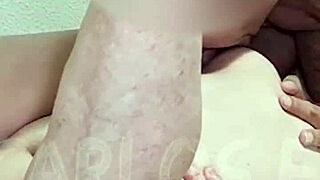 Husband licking wife's delicious pussy on bed 😍