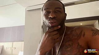 Tattooed MILF Lexi Love gets pussy eaten and fucked by Rome Major!