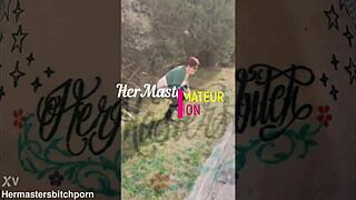 Trashy kiwi milf boldly pisses on roadside as traffic rushes by