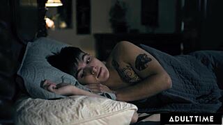 Milf Rachael Cavalli proponuje przypadkowe rżnięcie pasierba bez okularów