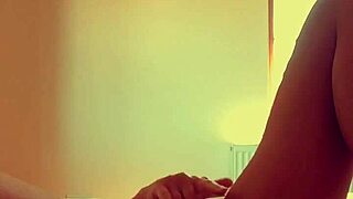 Hot British Milf Lilithalgol Squirting Pussy in Solo Homemade Masturbation