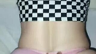 Chupando Las Tetas Spanking De La Mama De Mi Novia Y Corriendome En Su Boca