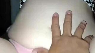 Chupando Las Tetas Spanking De La Mama De Mi Novia Y Corriendome En Su Boca