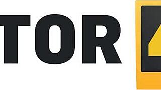 Come on shy guy, let this brunette cougar teach you how to fuck missionary style