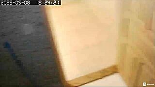 Camera Escondida Grava Vizinha Gostosa E Gordinha Se Depilando Sua Grande Buceta