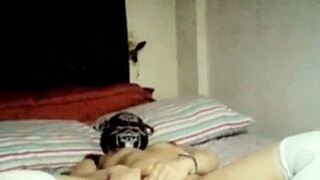 What secrets does flexible Pinay Loulish0313 hide in her solo moves?