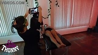 massagista podolatra part2 hints at milf masseuse with pretty feet and big cock fetish backstage