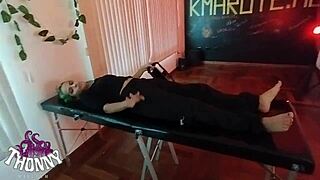 massagista podolatra part2 hints at milf masseuse with pretty feet and big cock fetish backstage