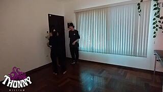 massagista podolatra part2 hints at milf masseuse with pretty feet and big cock fetish backstage