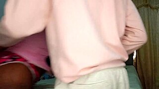 sexo suave con linda jovencita culona