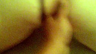 Wife Loves Playing With Two Holes In Anal Fingering And Masturbation!