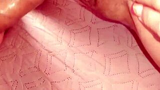 wife offers holes to stranger for access