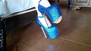 These ankle boots look great with those blue very high heels.