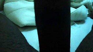 Dubai Mature Women Seek Discreet Weekend Cock