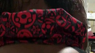 oh my god, i went to play videogame but he couldn't resist the lust, sucked me and came deliciously!