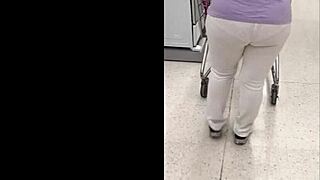 Uh, like, wearing my white pantalon and cachetero, feeling kinda mexican milf vibe, y'know?