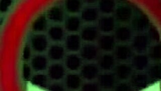 Jeg Nyer Bobbi Edens Røvslikning Og Store Patter I Våd Bisexuel Cunilingus