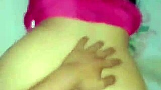 Arab Wife Shows Hot Big Ass In Sexy Milf Display!