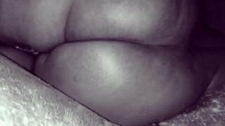 Participar Do Beybesexybbb Na Câmera Escondida Por Debaixo Dos Panos Da Cama X Com O Autor Esfregando O Piruzão Na Madrugada Enteada Milf