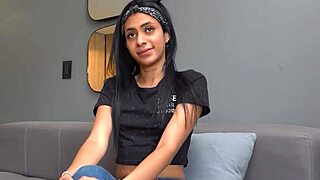 Hot hip hop dancer contrasts her moves by twerking on casting agent's big black cock for the job