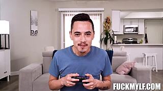 Velký zadek macechy uzavírá dohodu pro Juanův úspěch na vysoké škole!