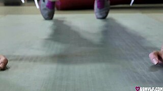 Riley Reyes Works Up Pussy Sweat In Blonde Blowjob