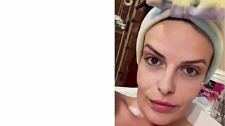 My Pussy Is Too Pretty Not To Be Shown!