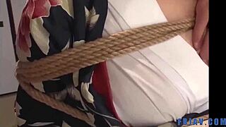 Beautiful Japanese milf Mirei