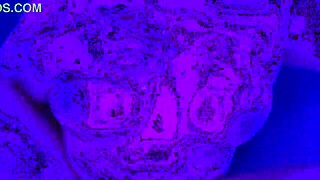 hot sex in a swinger club contrasts with amateur latina milf flashing big ass outdoors