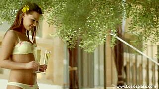 making my girlfriend enjoy with fingering and masturbation