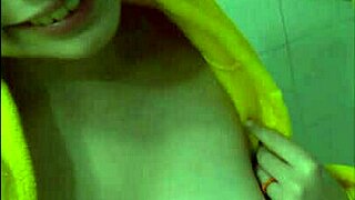 what's in this pack of a 19-year-old mexican girl?