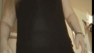 Wait is this findom ripoff or real bbw milf ass worship with fat cougar in heels and ripped clothes?