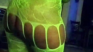 bug booty cousin dancing naked with big ass and tits shaking