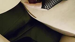 This whore wife goes candid as a hardcore mature milf in action 😏