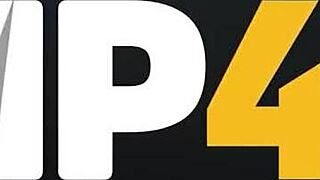 Brunette lerares met grote tieten in privé piercing seks uit de toekomst