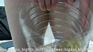 Curvy Latina milf pee fetish solo