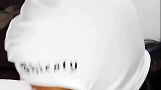 What a good cock sucking my skinny neighbor gave me with her saggy tits.