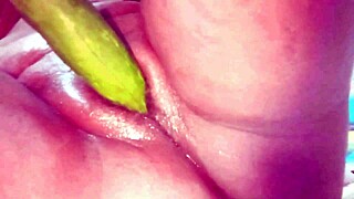 hey, today my pussy felt very tight so i applied oil and got fucked in desibhabhi sex