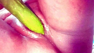 hey, today my pussy felt very tight so i applied oil and got fucked in desibhabhi sex