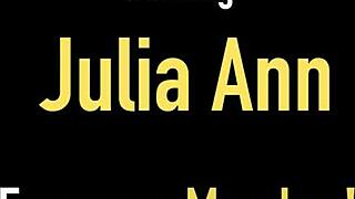 Lesbian Kissing After Jessica Jaymes In Lingerie