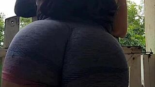 Exibindo Para Vizinho Bater Uma With Big Ass Milf In Dirty Talk Fetish