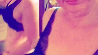 milf mature sophie for your pleasure