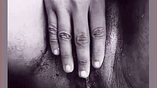 hey sarah fonteyna is spreading her creamy dirty pussy wide open