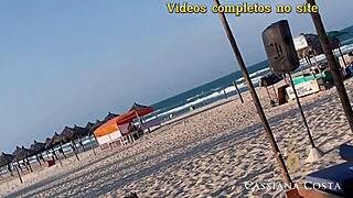 conheci ele na praia e não aguentei levei para o quarto