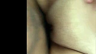 Morrita tetona peituda fode seu primo