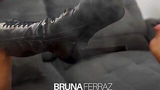 Bruna Ferraz's huge clit craves hot foot worship domination now!