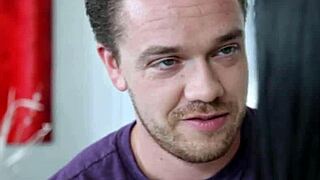 stepsis sucks bro's cock shooing stepmom away famlust