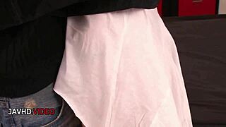 สาวใหญ่ญี่ปุ่น Arisa Kuroki ดูดลึกควยหนาแล้วขย่มแรง