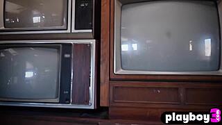 Petite Milf Noel Leon Strips Naked in Amazing Tease Show!