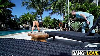 Morningstar makes roommate cum hard after early ride!